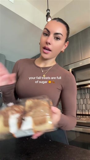 Get fit and festive with our limited-edition Pumpkin Spice Brownie! 🎃 Packed with 19g of protein & 5g collagen to fuel your fitness journey. All the fall flavor you crave, without compromising on nutrition. Grab yours now before they're gone! 🍂 | Prime Bites