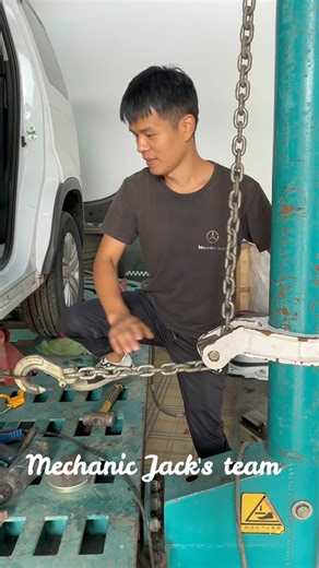 Restoration of Crashed Car #mechanicjack #mechanic #restoration #craftsmanship #oldschool #panelbeater #crash | Mechanic Jack's team