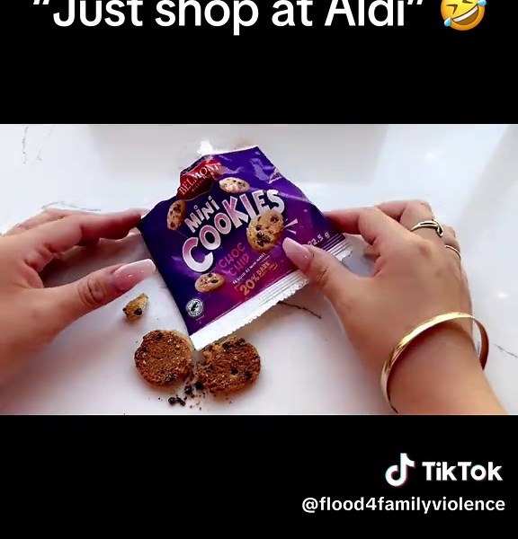 Shrinkflation at Aldi: Two Cookies in a Pack!