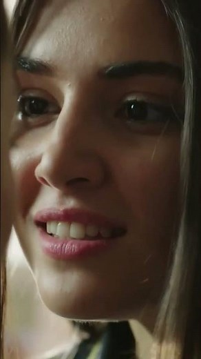 الأخوات الثلاث ، بنات الشمس 😍 | مسلسل بنات الشمس #handeerçel #shorts #güneşinkızları