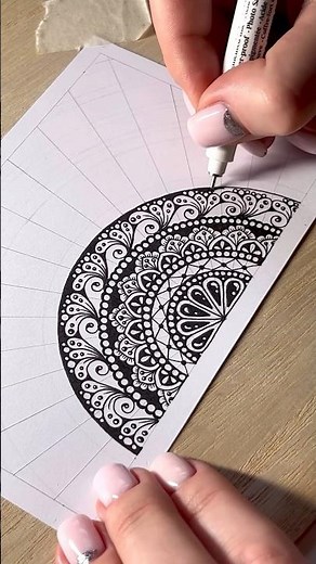 This full tutorial with all the recommendations for art supplies can be watched on my Patreon❤️