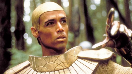 18 ans après la fin de Stargate SG1, que devient Peter Williams, alias Apophis, méchant culte de la série de science-fiction ?