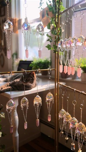 I’ll always love the memories of these magical mornings in the studio with Bailey!!💕 #hotairballoon #vintage #handmade