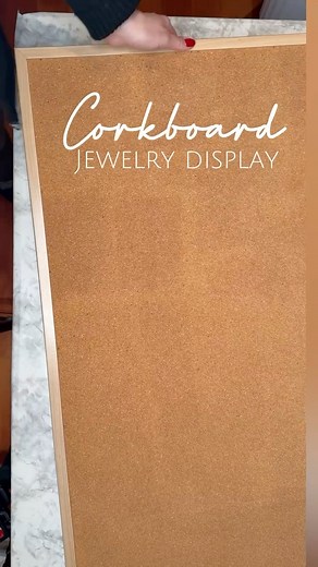 2.1K views · 21 reactions | Transform a cork board into a jewelry display! #diy #DIYProjects #diyhomedecor #DIYTips #repurposing | The Craftessa | Facebook