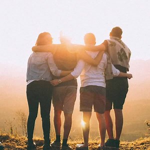 17K views · 107 reactions | Remind your besties that its best friends day today with the most iconic friendships in music! | Deezer | Facebook