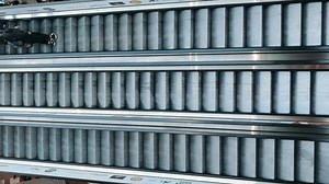 People Go Down Escalator Mall Holding Stock Footage Video (100% Royalty-free) 1083030763 | Shutterstock