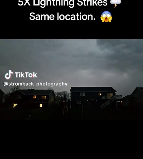 5X Lightning Strikes in Same Minnesota Location | Samsung S24 Slow Motion