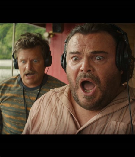 Exclusive Scene from Anaconda Movie - Watch Now