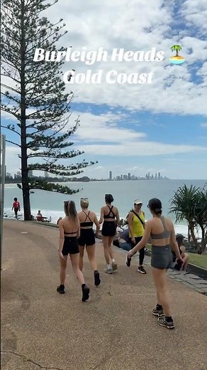 Walk Burleigh Heads Beach 🏝️ Gold Coast Australia