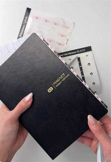 Come set up my 2026 MAGNET planner with me with Skinny Tab Stickers 🩷🖤 #AuraEstelle #planner #2026planner #journal #goalsetting
