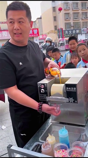 This Chines Vendor Looted Students #shorts