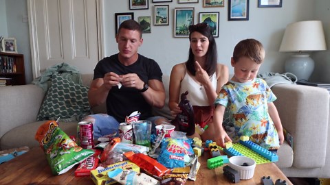 British family try American snacks & candy for the first time