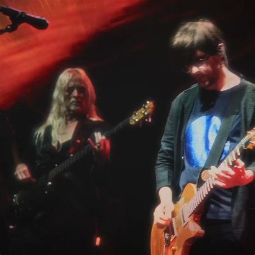 🔵 With The Overview Tour in full swing across the UK and Europe, Classic Rock Magazine has lauded Steven Wilson’s first live show in six years as “overwhelming, in the best possible way". Brisbane fans of the prog-rock master can experience the audio-visual extravaganza on Monday 17 November in the QPAC Concert Hall 🔴 Grab your tickets now > atqp.ac/StevenWilson25 🎫 | QPAC