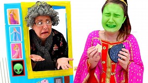 Ruby and Bonnie princesses vending machine kids toy story | RubyandBonnie TV