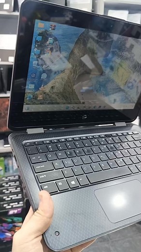2.1K views · 7 comments |  HP ProBook 11 G2 x360 Core i5-7Y54 / 8Go...