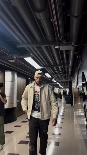 What’s your go-to throwback song?! 👀🎶 | Chicago Bulls