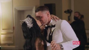 104K views · 437 reactions | A moment to last a lifetime! Catch Matt & Bria's first dance from their magical wedding. #Unpolished ✨懶 | TLC | Facebook
