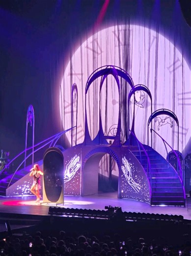 I love you, Laufey. #fyp #laufey