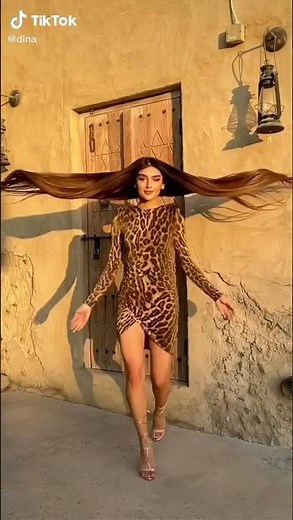 Видео называется спрячь своего парня, а если честно пипец не удобно на каблучках #популярное #тикток