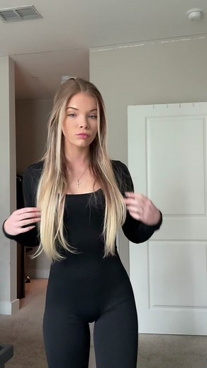 cutest bodysuit ive ever seen🫣RUN TO BUY THIS! ♥️ - - #fyp #viral #explorepage✨ #fypage #eligableforcommission #eligablefortiktok #viralvideo #viraltiktok