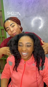 2.5M views · 132K reactions | Ella pidió un peinado para ir a un evento de grados. Usando su cabello natural recogido; buscamos ideas y elegimos esta. Quedó muy hermosa y feliz. 殺 | Shelly Acevedo | Facebook