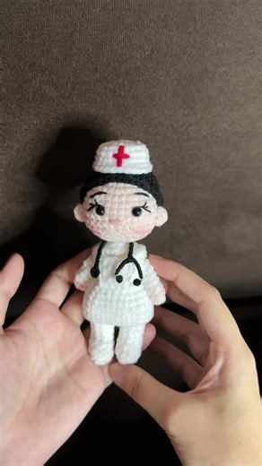 Nurse Amigurumi Crochet Keychain Tutorial