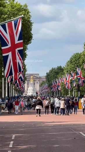 London💫😍💚🇬🇧 #london | Happy London Photo