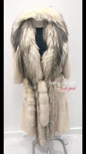 🤍🤍🤍🤍🤍🤍🤍😍#fur #moda #parati #vison #viral #gitana #gitanas #lujo #gitano #gitanos #visones #tiktok #roneo #navidad #guapa