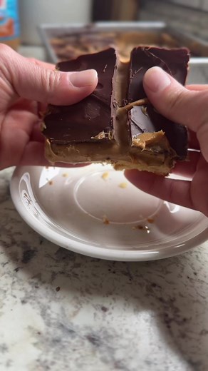 Delicious Tandy Cake Bars Recipe