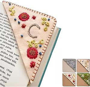 Personalized Hand Embroidered Corner Bookmark 26 Letters Felt Triangle Corner Page Bookmark Handmade Stitched Book Marker Cute Flower Bookmarks for Book Reading Lovers Meaningful Gift (C, Fall)