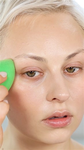 252K views · 5.4K reactions | A quick lil teaser! You can watch the full tutorial on my YouTube channel ❤️ #makeuptutorial | Alexandra Anele | Facebook