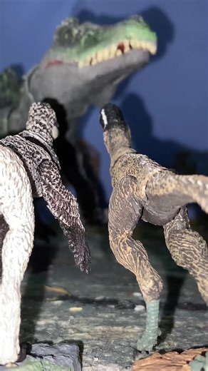 Dinosaur and Minions Stop Motion Adventure