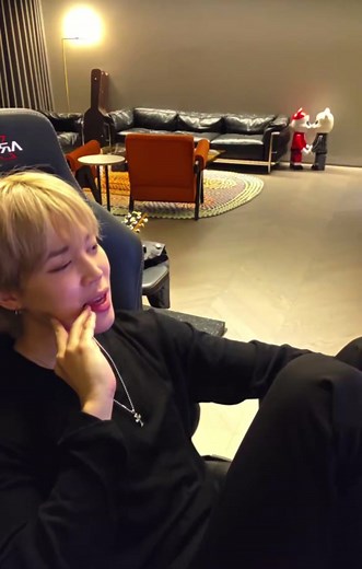 #JIMIN singing Who 💕 | 전제민