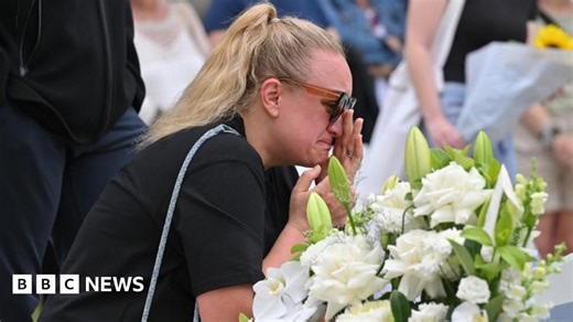 Police investigating Bondi gunmen's trip to Philippines month before shooting