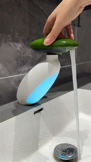 360° Rotating Smart Faucet with LED Temperature Sensor | Color Changing Water Tap #shorts