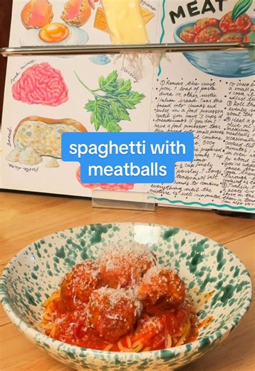 Sunday always equals pasta in my house. Tonight’s menu: Nonna’s meatballs with spaghetti. Who wants a bowl? 🍝 #pasta #meatballs #pastarecipe #spaghetti #italiancooking
