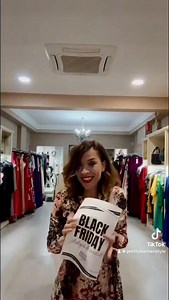 1.4K views | Preparadas listas Ya Damos salida a la campaña BLACK FRIDAY www.prettywomanstyle.es Os esperamos en C/ pintor Picasso, número 11  966 14 08 77 #Prettywomanstyle #damasdehonor #vestidoslargos #vestidosdeboda #lookdeboda #eventos #modaespañola #madrina invitadaperfectata #invitadaelegante #invitadaboda | Pretty Woman Style | Facebook