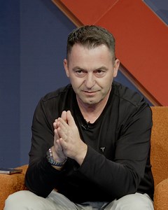 "Ky osht hero i Zvicrës, ky sosht futbollist shqiptar, sosht hero i joni", Buzhala e vazhdon "goditjen" ndaj Xhakës #T7 #Favorit | T7 Videos