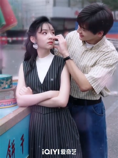 Couple Vintage 1983 💐💐💐 #Hello1983 #dreamofgoldenyears #zhaixiaowen #zhouye #ZhouYeXiaXiaolan