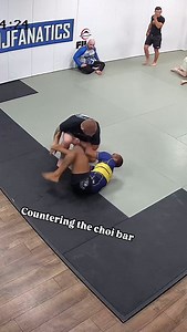 This is a really good counter I’ve been working on for the Choi bar. I made this one up during live rolling a couple weeks back and since then I’ve been able to practice it and hit it on every one of my training partners. Couple important details are to keep the bottom leg pinned and try to free your shoulder as much as possible this will make it easier to swing your bottom leg through and attack their leg. #jiujitsu #nogi #bjjtips | Shawn Melanson