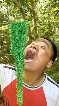 Noodles Eating Hacks for Survival in the Forest