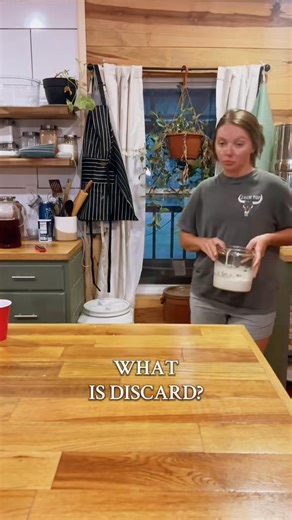 28K views · 277 reactions | What is discard & why it’s NOT that important. It’s an overused word in the sourdough world and it’s really simple, no matter how complicated some may make it sound. Don’t let it intimidate you! #sourdough #discard #simple #tipsandtricks #hacks | The venturing homestead | Facebook