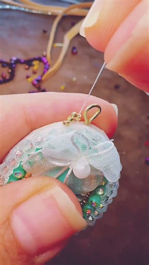 Satisfying! Picot edging.#beadedearrings #beadingtutorial#edgingbeadedearrings#nativeamerican#Badoni