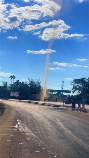 Mini Tornado?! 😱 Caught on Camera