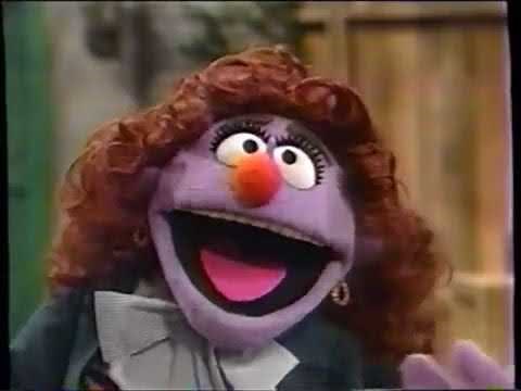 Sesame Street (#3745): The Brothers and Sisters Game