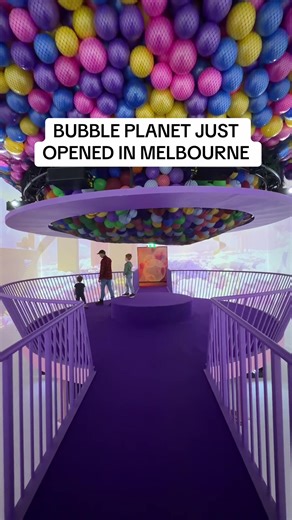 Use MWITHSIRI10 10% off! 🫧👇🏽 @Bubble Planet Experience is now open in Melbourne and this is one I’ve been so excited about… it’s giving that immersive, sensory experience! You move through 10 pastel themed rooms with bubbles in every form, all designed to engage the senses and keep things moving the whole way through. 👉 LED underwater room 👉 Bubble ocean of balloons 👉 Giant bubble dome 👉 Selfie room 👉 Giant “bubble” bath (ball pit) 👉 Infinity room with illusions 👉 VR experience ($6 ext