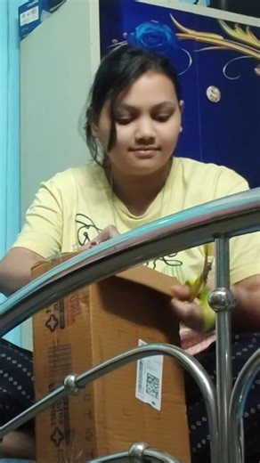 আজকাল সব পার্সেল ছেলের জন্যই আসে 🥹#ytshorts #foryou #parcel #unboxing #music #coversong #mom
