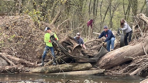 Volunteers help clean up creek in Columbia County