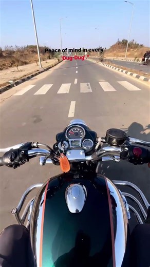 royal Enfield classic emrald green 💚 kiska dream hai #royalenfieldelectra