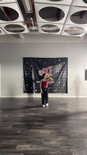 Halloween fun and tiktoks in Miss Lyrics’ sassy 2 class! 🎃 #deserteagleproductions #dancersofinstagram #dancestudio #hiphop #dance #behindthescenes #reels #dancer #explorepage | Desert Eagle Productions Dance Studio